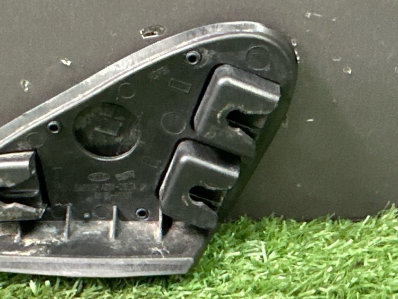 Накладка крыла Kia Rio 4 2018