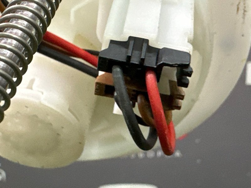 Насос топливный (Бензонасос) Kia Rio 4 2018