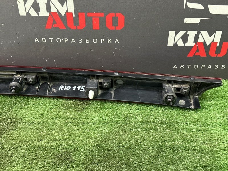 Фонарь в крышку багажника Kia Rio 4 2018