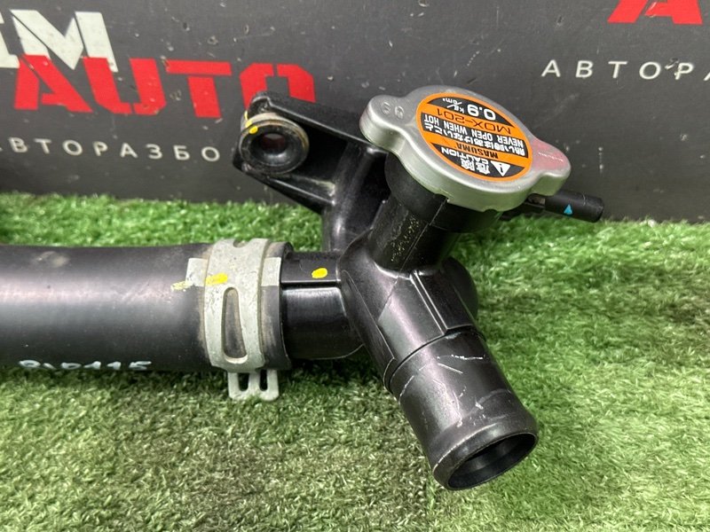 Горловина радиатора с крышкой Kia Rio 4 2018