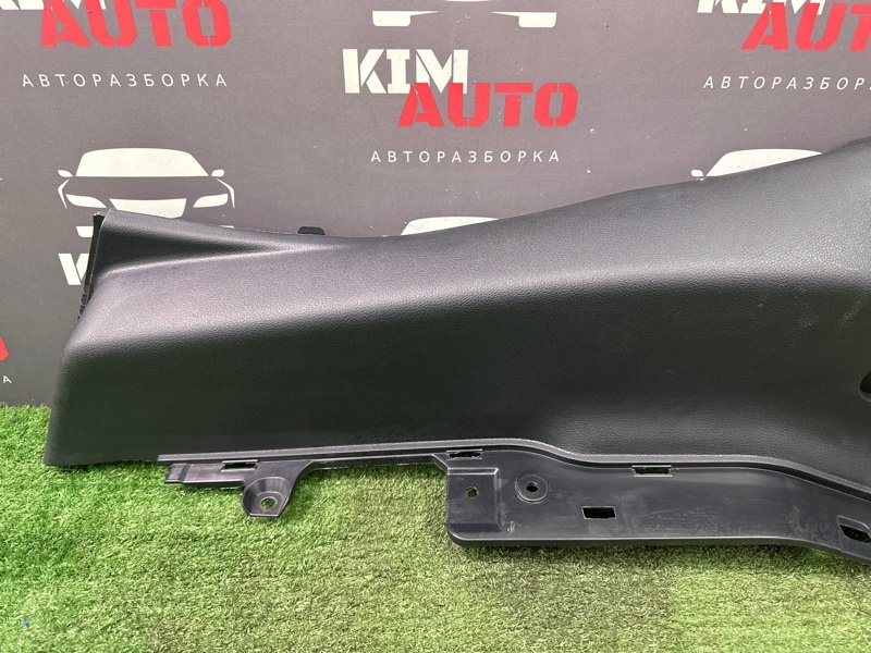 Накладка стойки кузова Kia Rio 4 2018