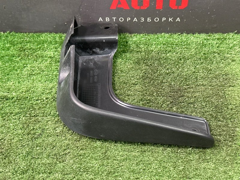 Брызговик Kia Rio 4 2018