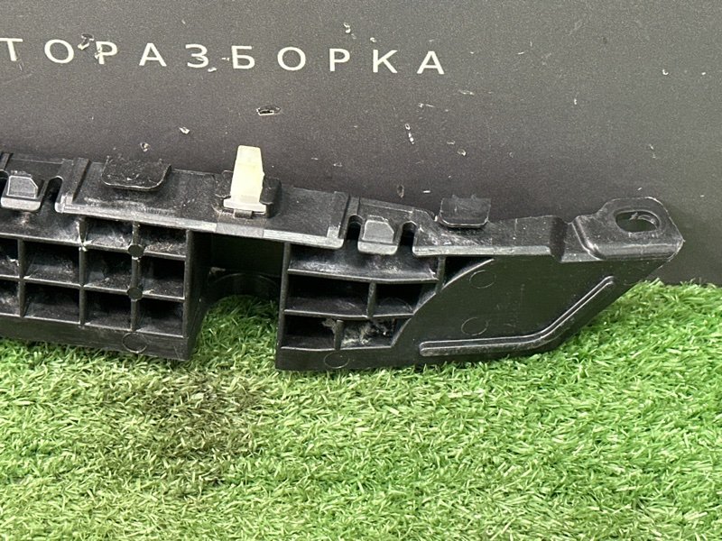 Кронштейн бампера Kia Rio 4 2018