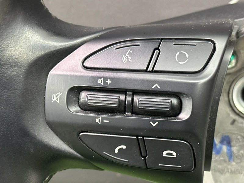 Руль кожаный с кнопками Kia Rio 4 2018