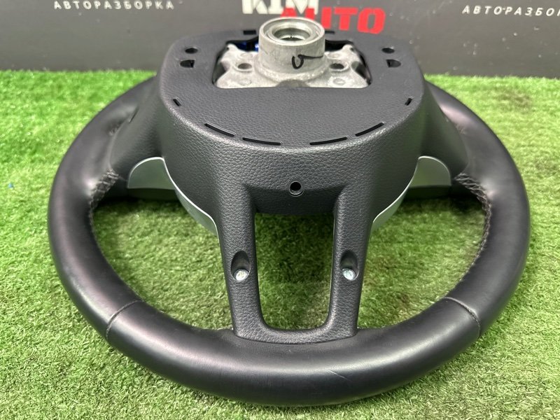 Руль кожаный с кнопками Kia Rio 4 2018