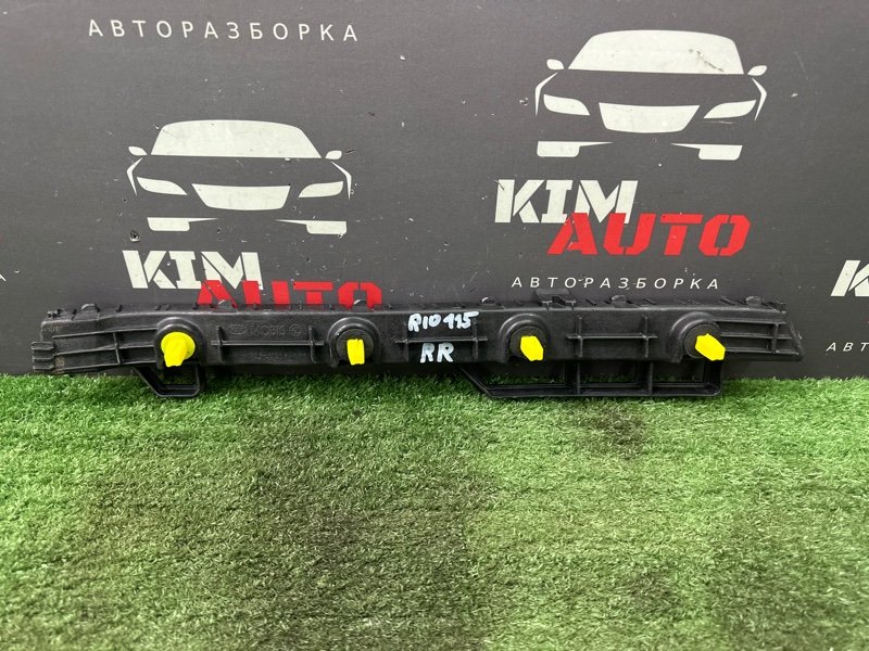 Кронштейн бампера Kia Rio 4 2018