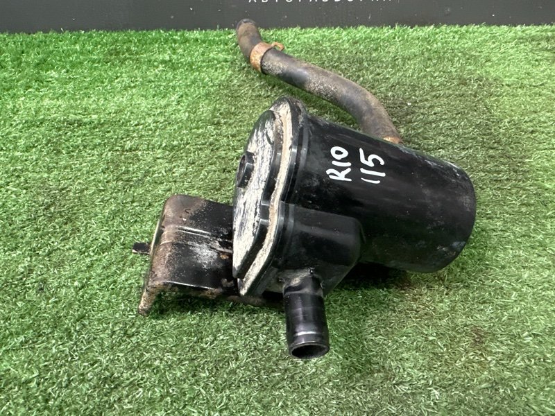 Фильтр паров топлива (сепаратор адсорбера) Kia Rio 4 2018