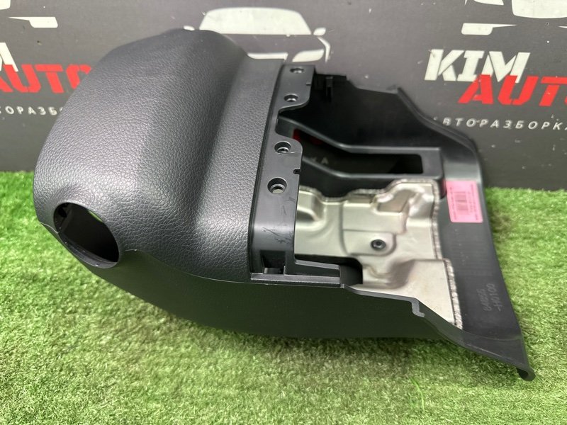 Кожух рулевой колонки Kia Rio 4 2018