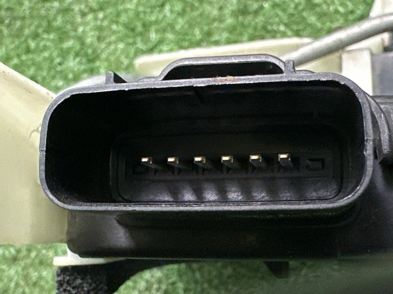 Замок двери Kia Rio 4 2018