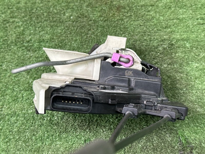 Замок двери Kia Rio 4 2018