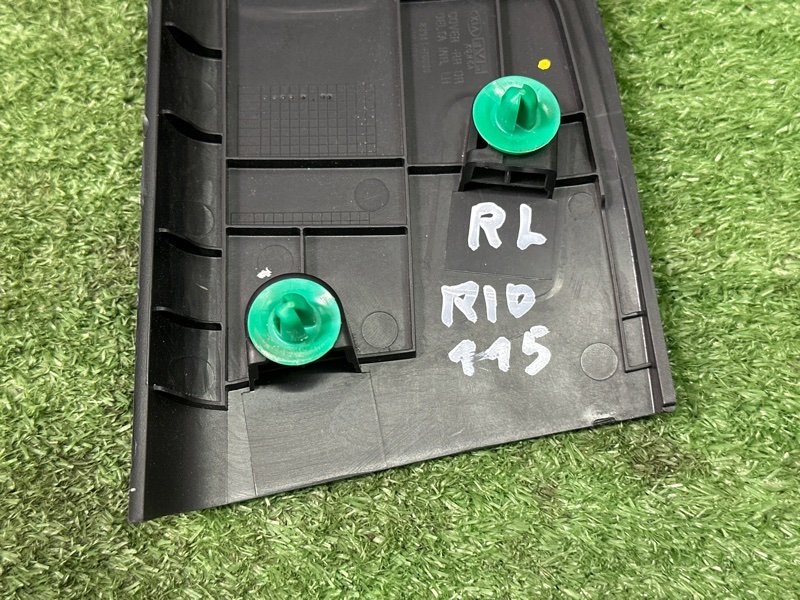 Накладка двери внутренняя Kia Rio 4 2018