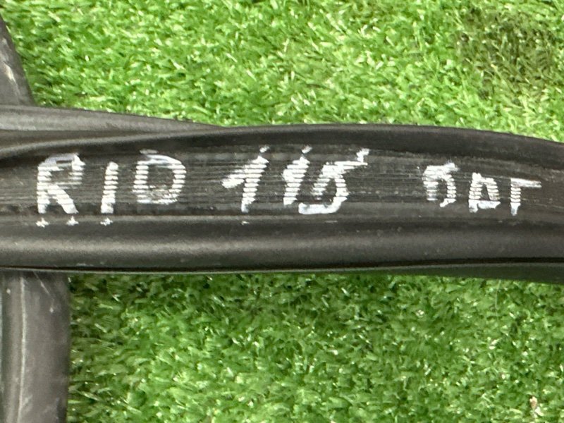 Уплотнитель багажника Kia Rio 4 2018