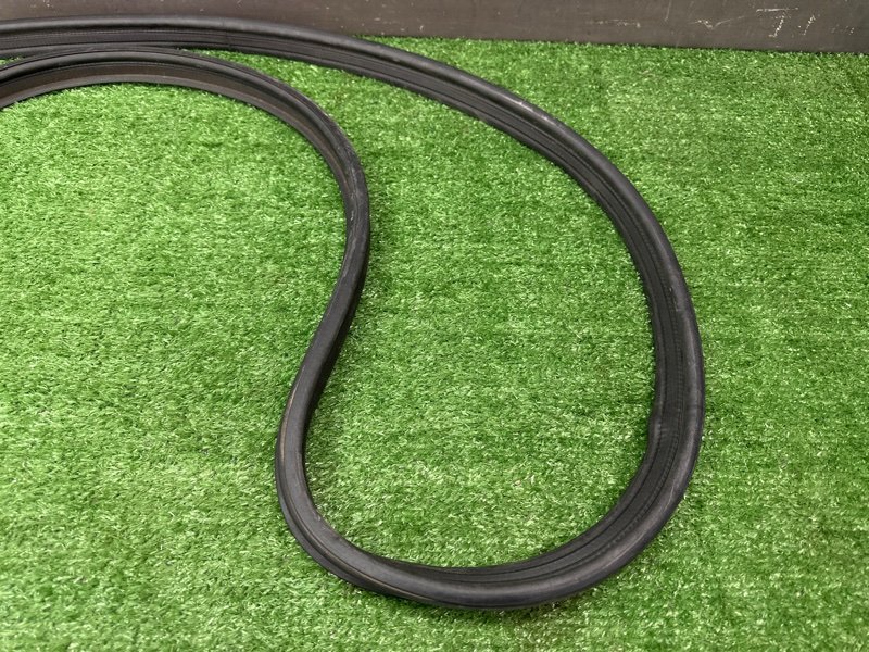 Уплотнитель багажника Kia Rio 4 2018