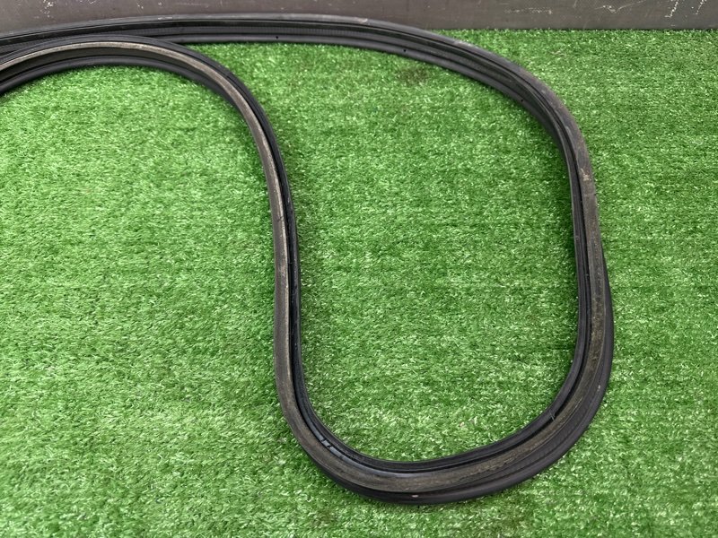 Уплотнитель багажника Kia Rio 4 2018