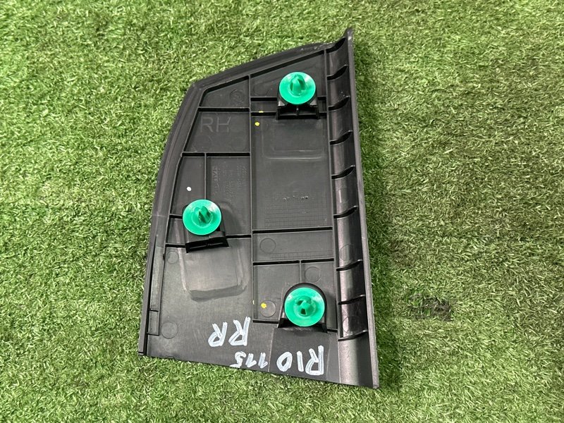 Накладка двери внутренняя Kia Rio 4 2018