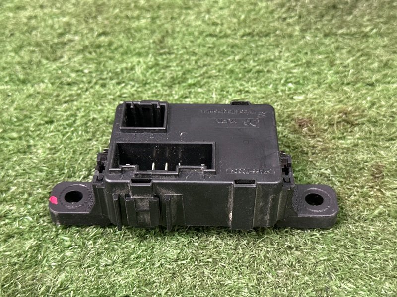 Блок реле Kia Rio 4 2018