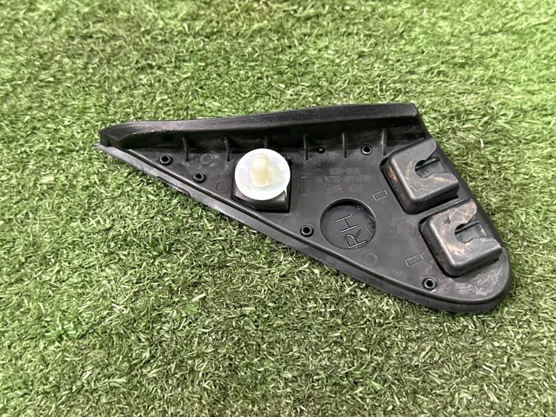 Накладка крыла Kia Rio 4 2018