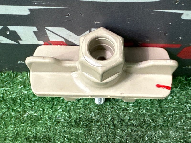 Болт крепления запасного колеса Kia Rio 4 2018