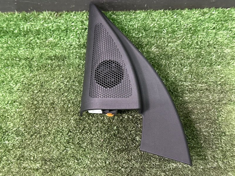 Твиттер зеркала Kia Rio 4 2018