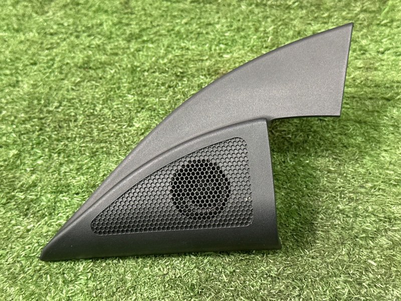 Твиттер зеркала Kia Rio 4 2018