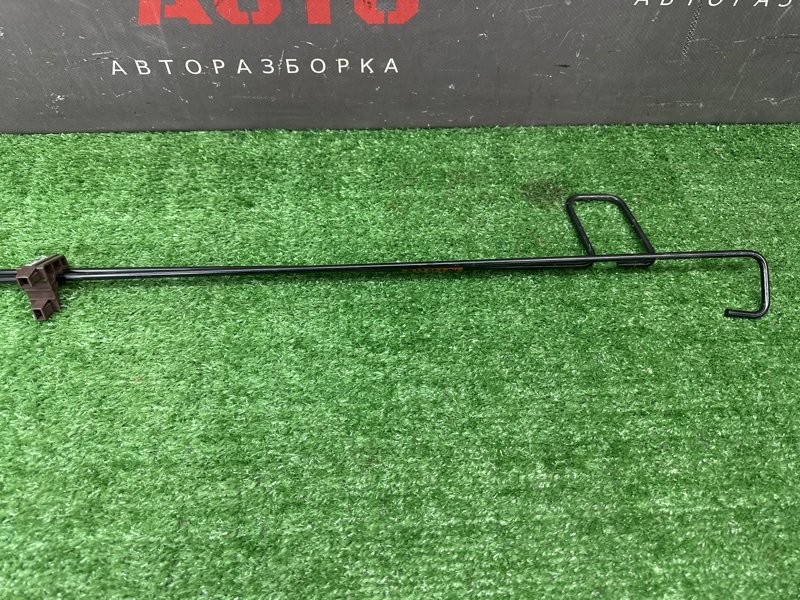 Торсион (пружина) багажника Kia Rio 4 2018