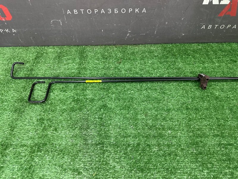Торсион (пружина) багажника Kia Rio 4 2018