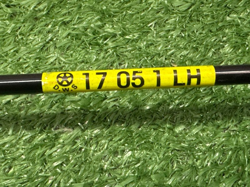 Торсион (пружина) багажника Kia Rio 4 2018