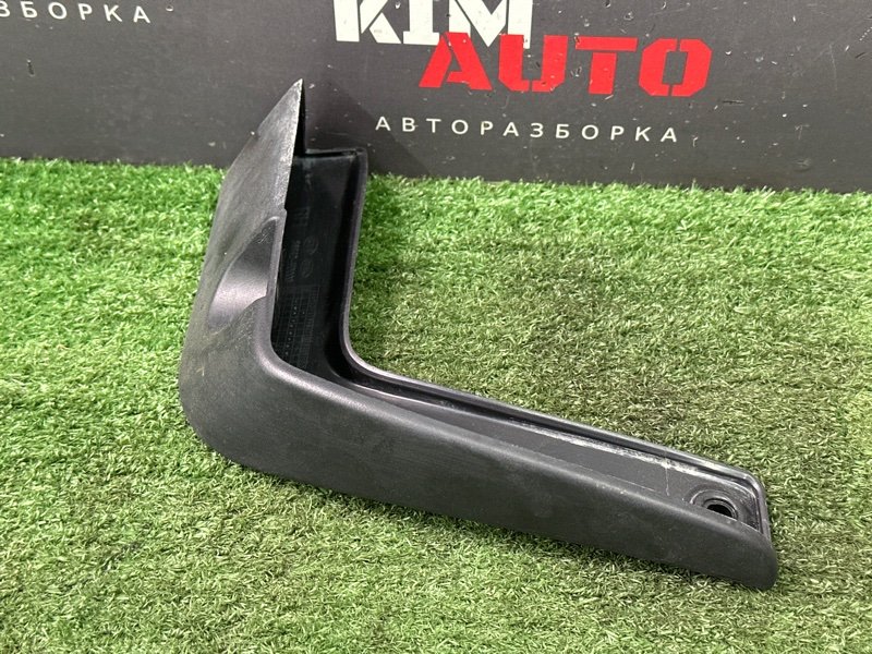 Брызговик Kia Rio 4 2018