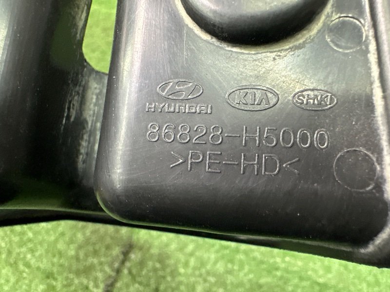 Аэродинамический щиток Kia Rio 4 2018