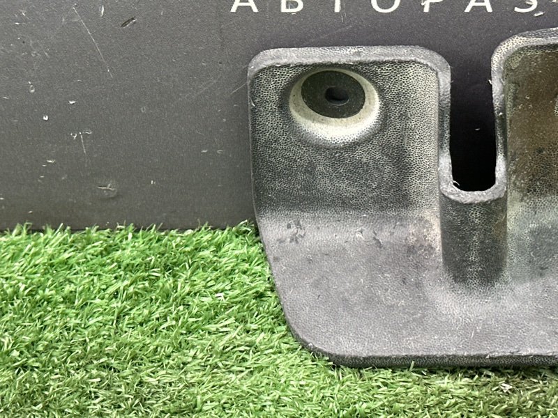 Аэродинамический щиток Kia Rio 4 2018