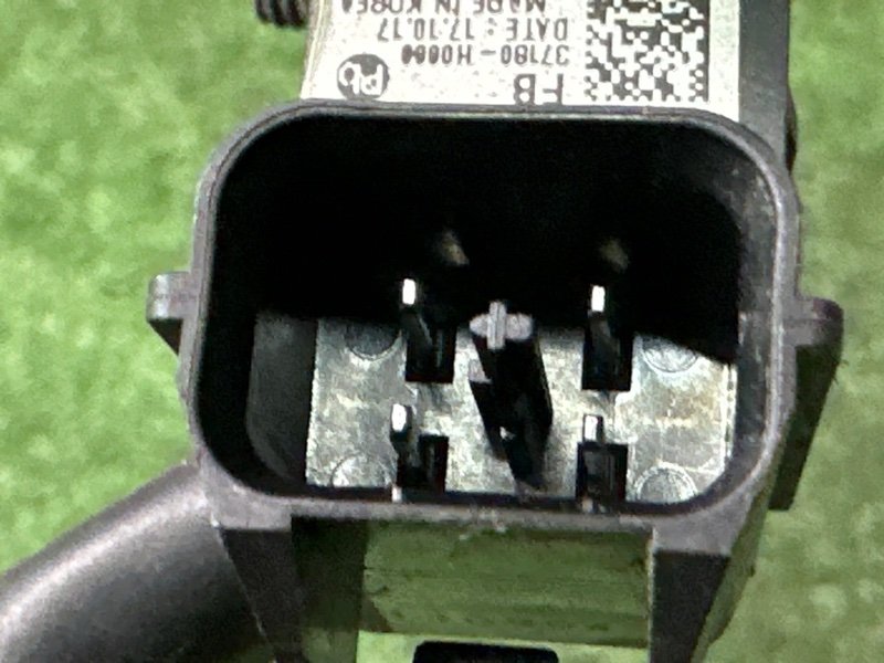 Минусовая клемма АКБ Kia Rio 4 2018