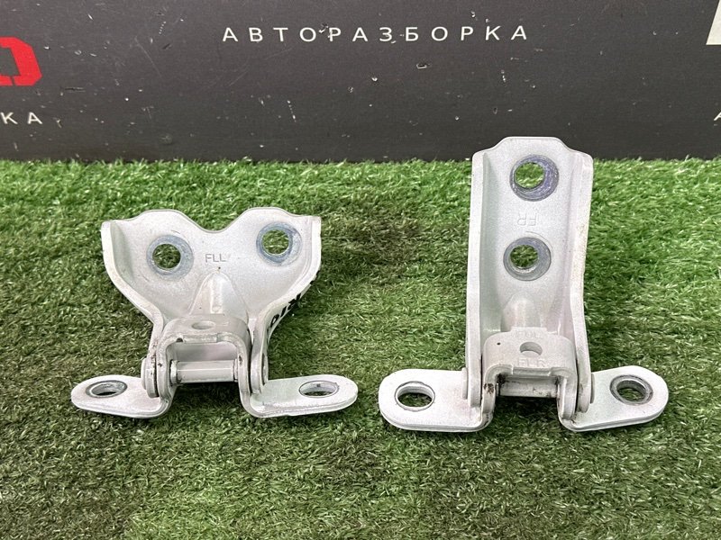 Петли двери Kia Rio 4 2018