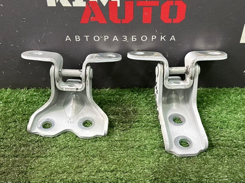 Петли двери Kia Rio 4 2018