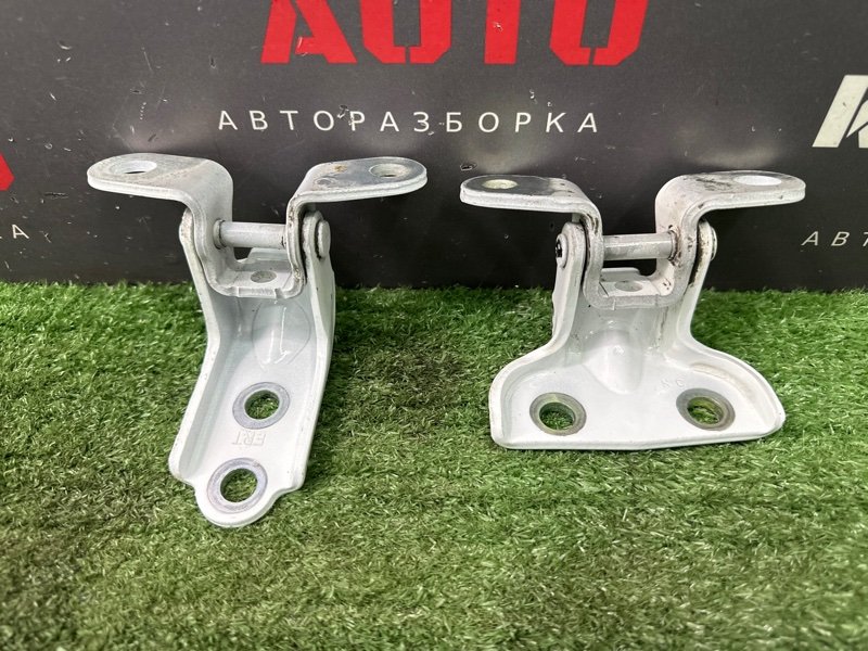 Петли двери Kia Rio 4 2018