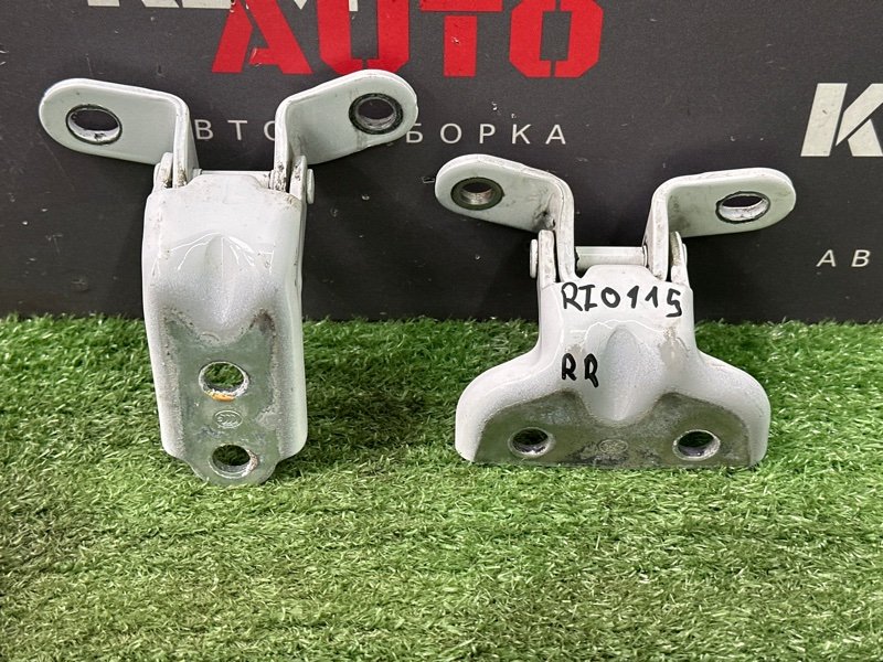 Петли двери Kia Rio 4 2018