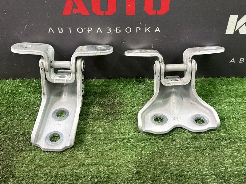 Петли двери Kia Rio 4 2018