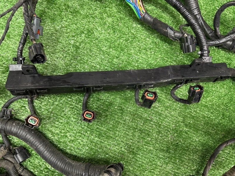 Проводка моторного отсека с блоком предохранителей Kia Rio 4 2018