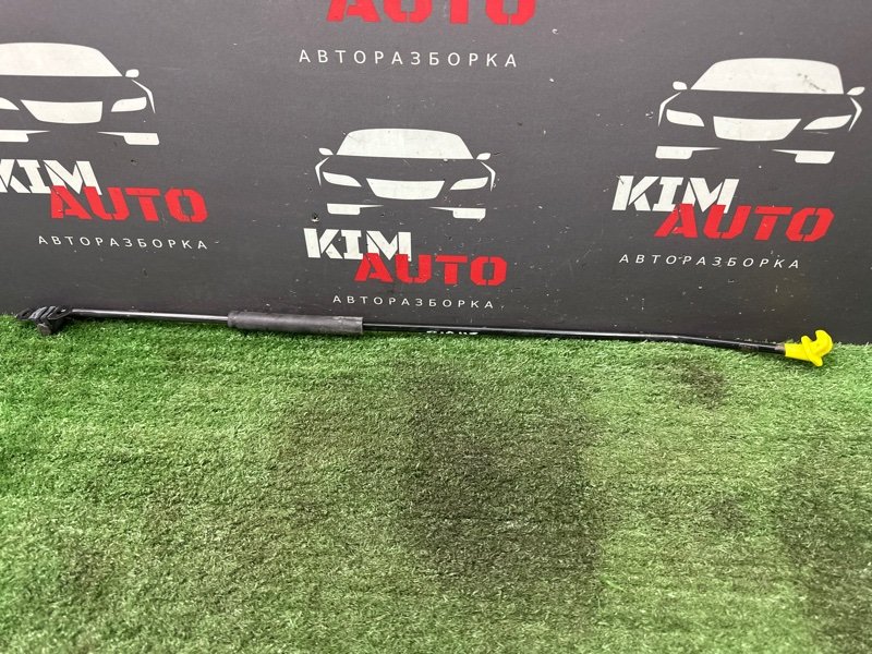 Упор капота Kia Rio 4 2018