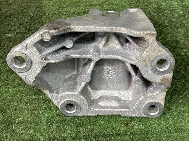 Кронштейн опоры двигателя(АКПП) Kia Rio 4 2018