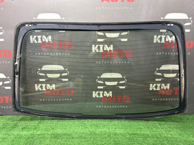 Стекло заднее с обогревом Kia Rio 4 2018