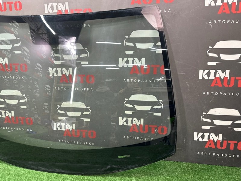 Стекло лобовое с обогревом Kia Rio 4 2018