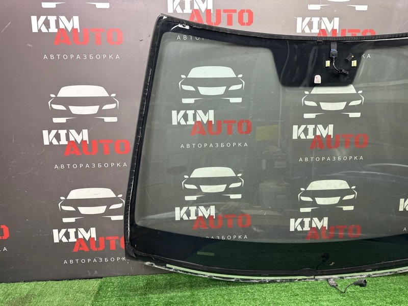 Стекло лобовое с обогревом Kia Rio 4 2018