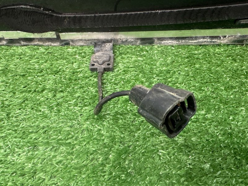 Стекло лобовое с обогревом Kia Rio 4 2018