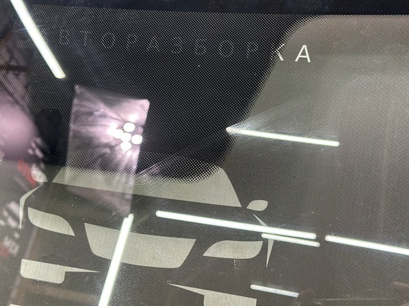 Стекло лобовое с обогревом Kia Rio 4 2018