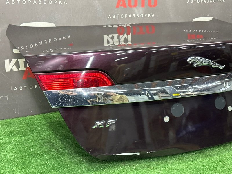 Крышка багажника Jaguar XF