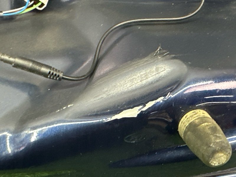 Крышка багажника Ford Mondeo 3