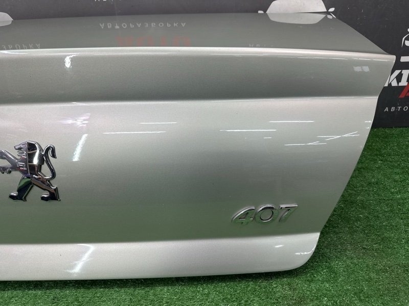 Крышка багажника Peugeot 407