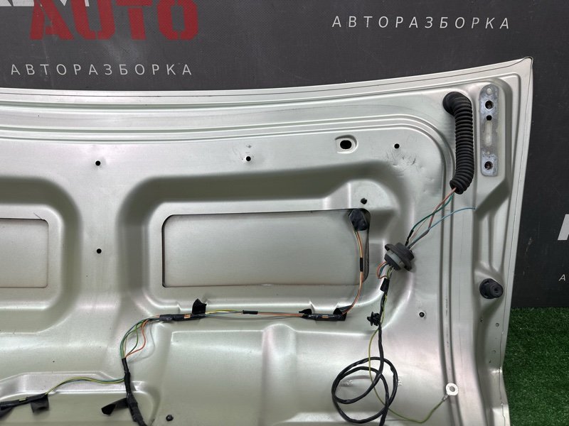 Крышка багажника Peugeot 407