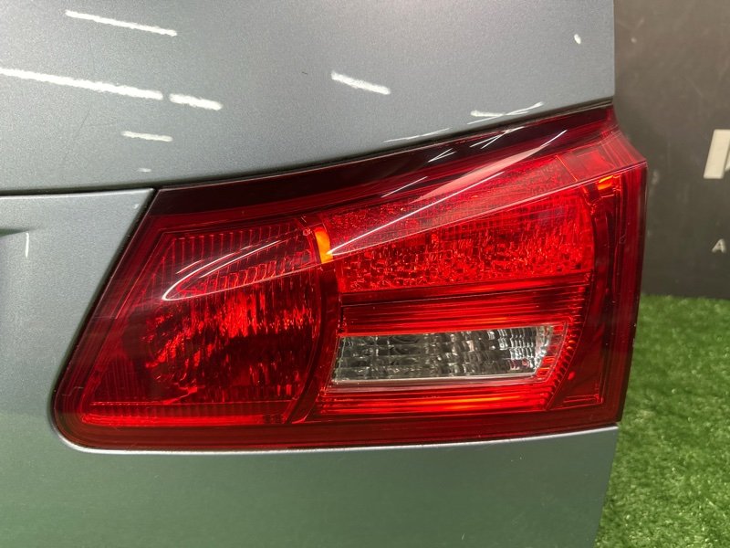 Крышка багажника Lexus IS220D 2007