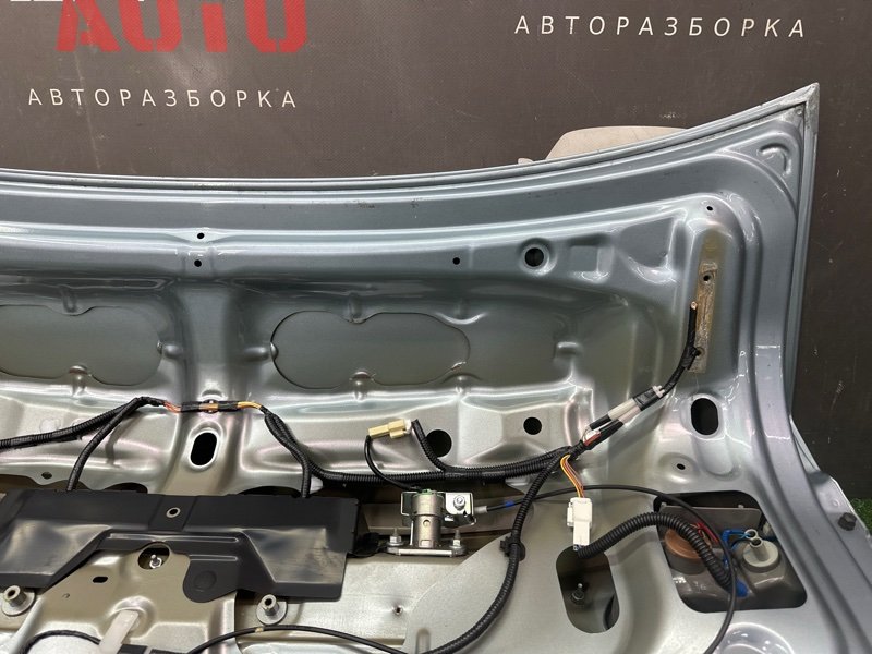 Крышка багажника Lexus IS220D 2007